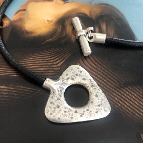 nECKLACE - Picture 4 of 5